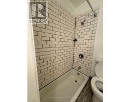 Main Floor - 435 Manning Avenue, Toronto, ON M6G2V6 Photo 12