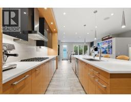 2418 24A Street SW - photo 15