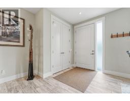 2418 24A Street SW - photo 4