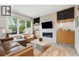 2418 24A Street SW - photo 9