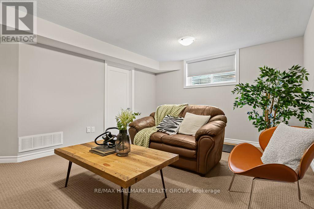 523 THIMBLEBERRY ROW - Image 30