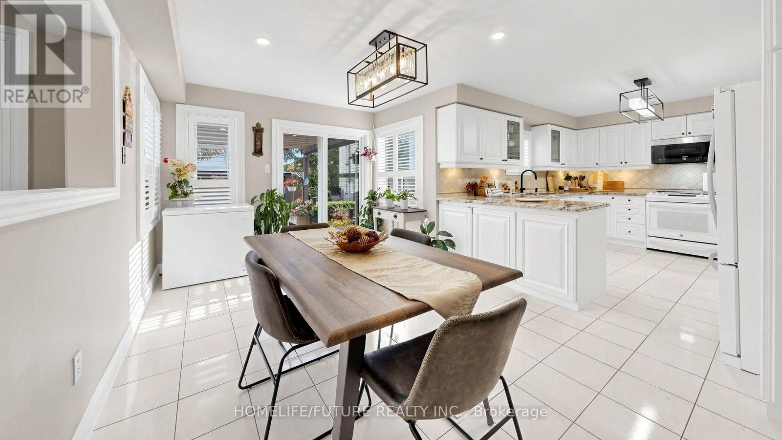 90 BEDELL CRESCENT - 13