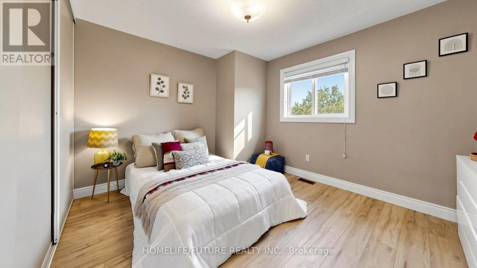 90 BEDELL CRESCENT - 30