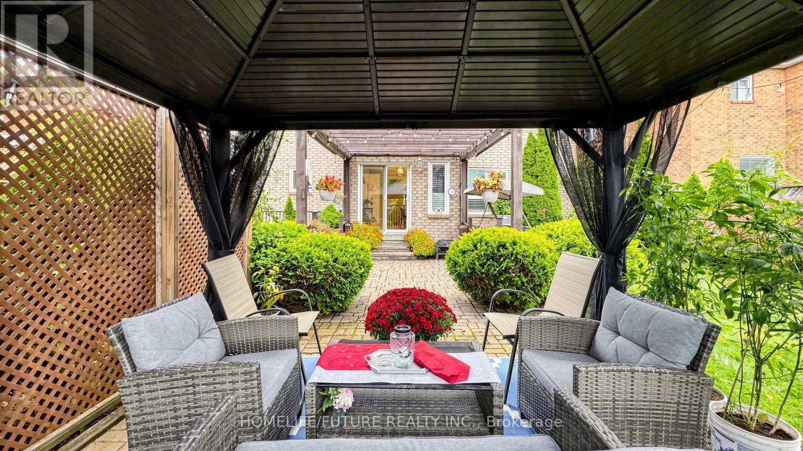 90 BEDELL CRESCENT - 47