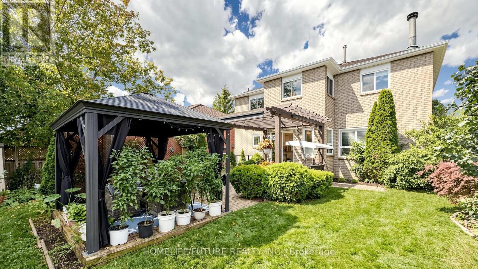 90 BEDELL CRESCENT - 49