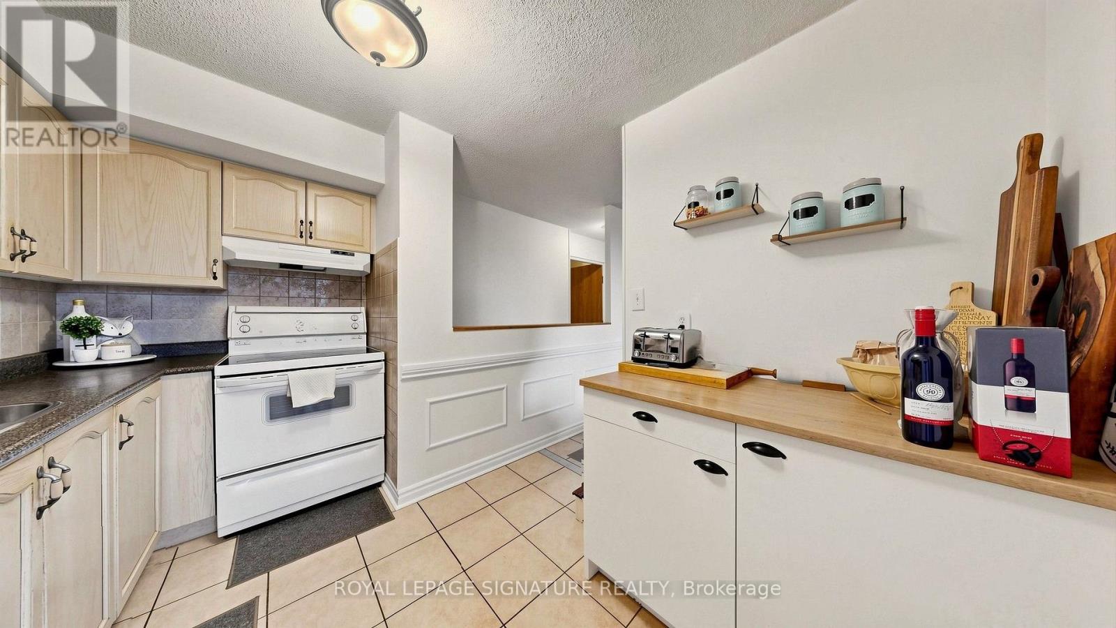 402- 454 Centre Street South, Oshawa, ON photo 12