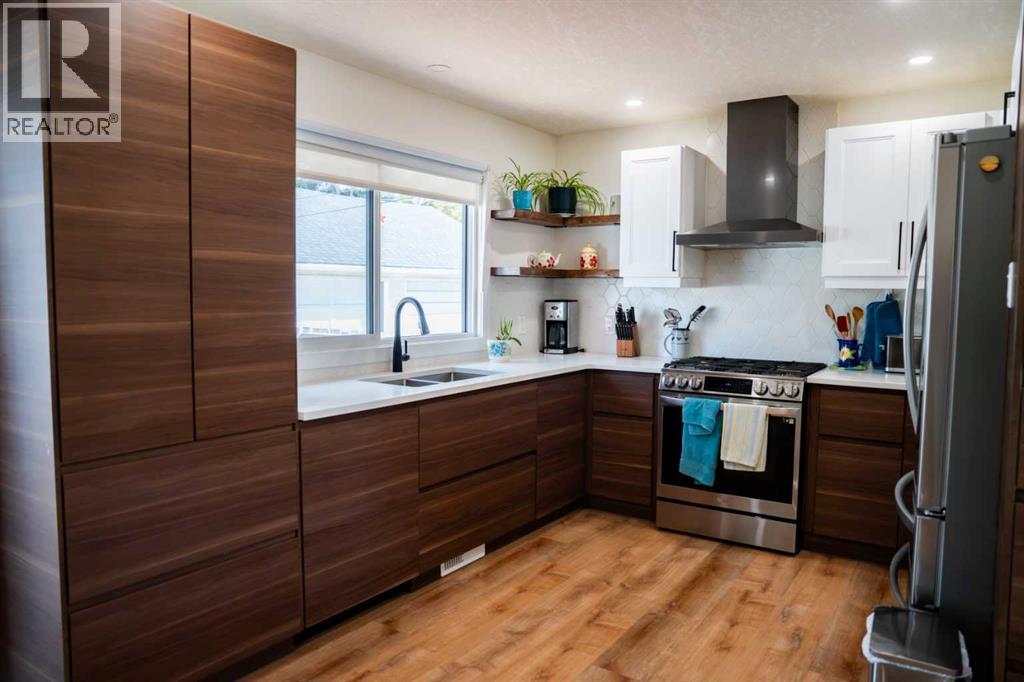 125 Douglas Drive - Image 4