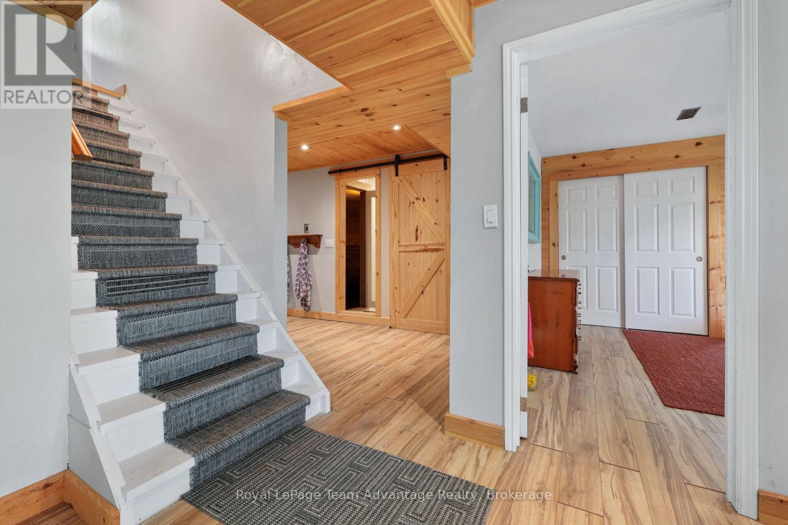 6 & 8 MILL HEIGHTS ROAD - Image 31