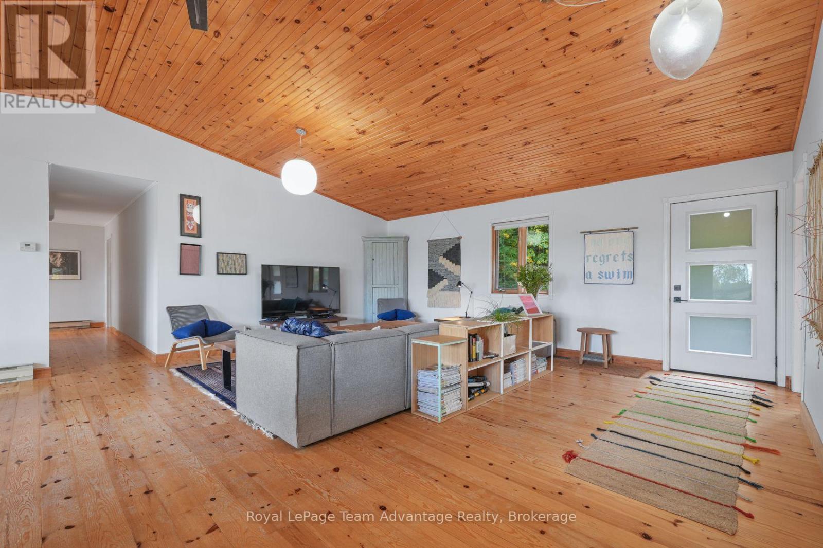 6 & 8 MILL HEIGHTS ROAD - 7