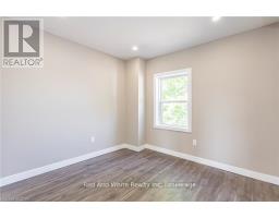2 Upper - 279 William Street, London East, ON N6B3C2 Photo 14