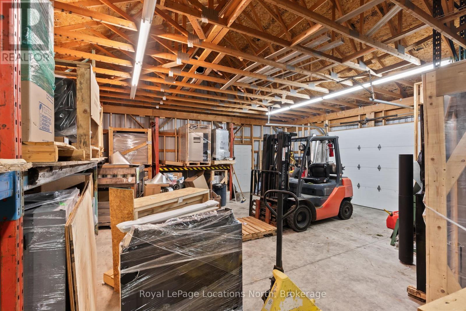 6 Ashfield-Huron Road — photo 37