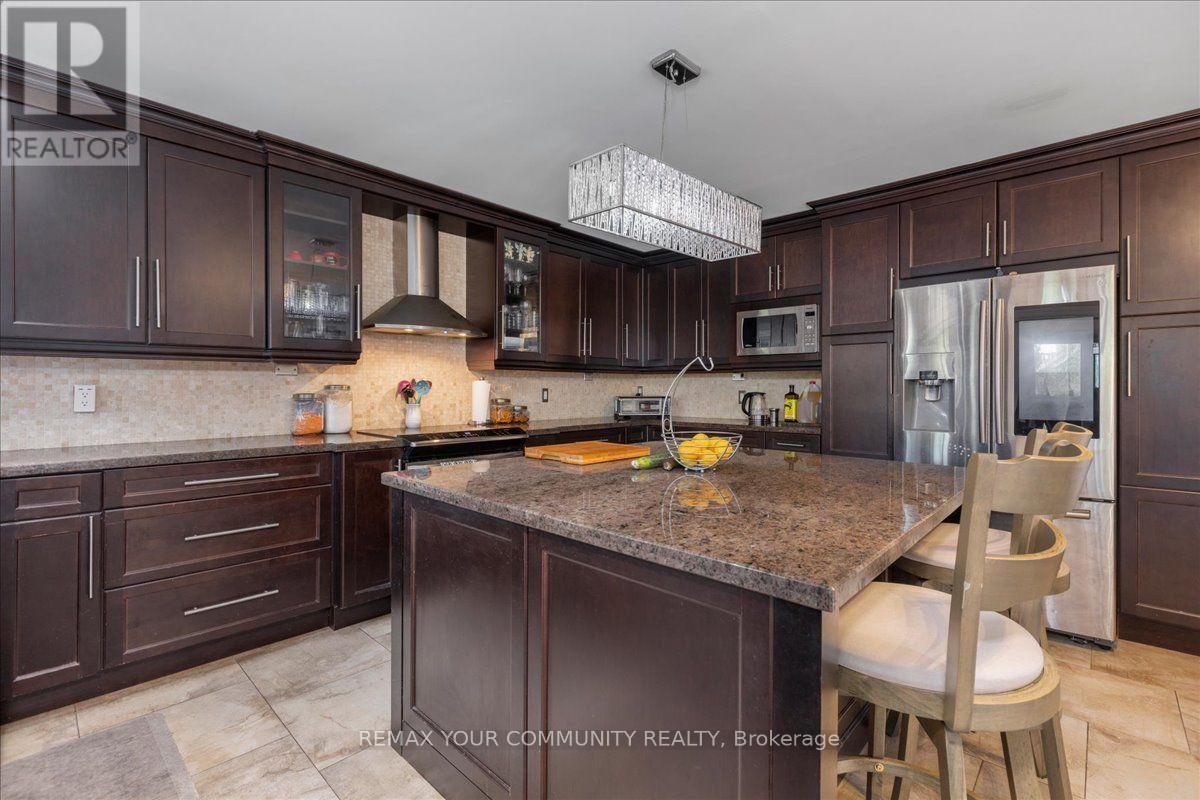 76 Riverglen Drive, Georgina, ON photo 16