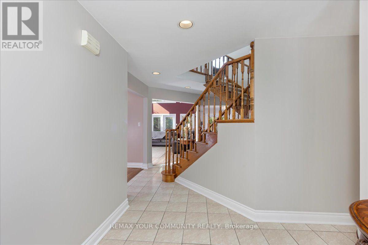 76 RIVERGLEN DRIVE - 5