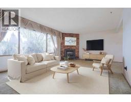 4116 40 Avenue NW - photo 2