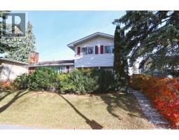 4116 40 Avenue NW - photo 34