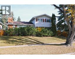 4116 40 Avenue NW - photo 1