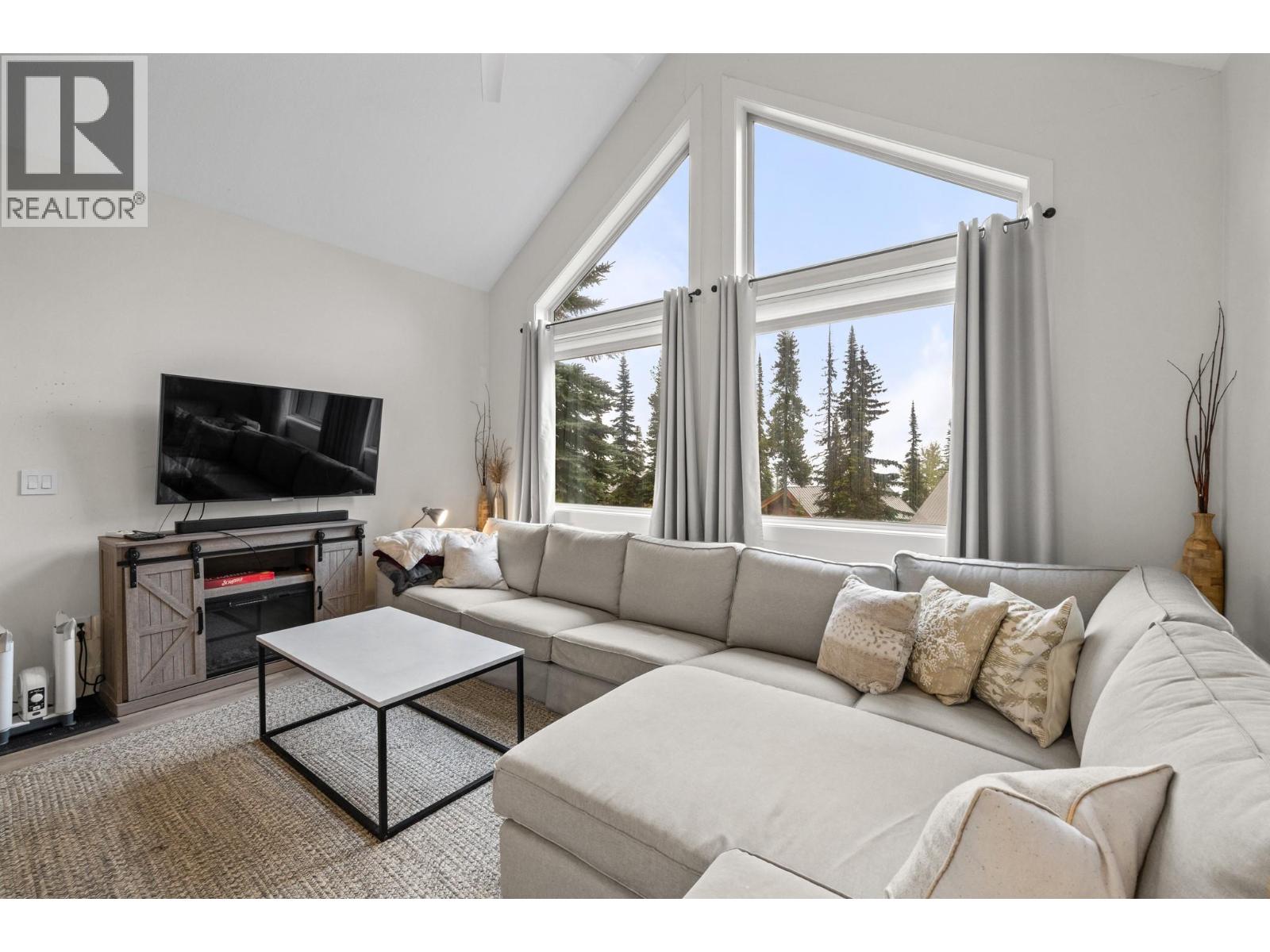 116C 5977 Snow Pines Crescent, Big White