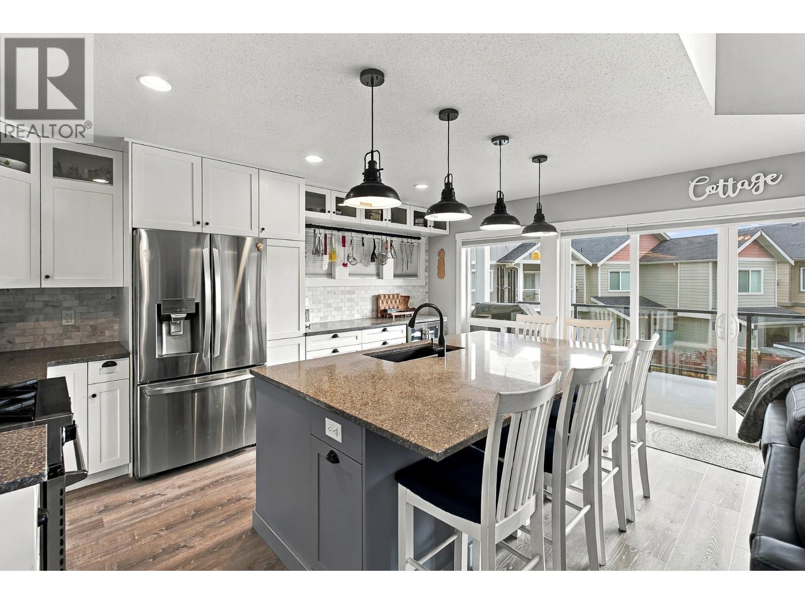 6976 Terazona Drive, Kelowna