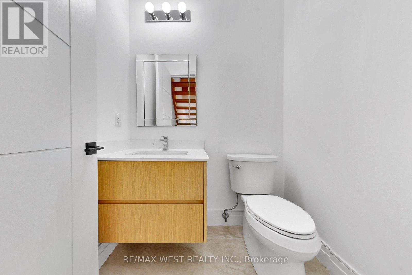 #3 2639R DUNDAS STREET W - Image 18