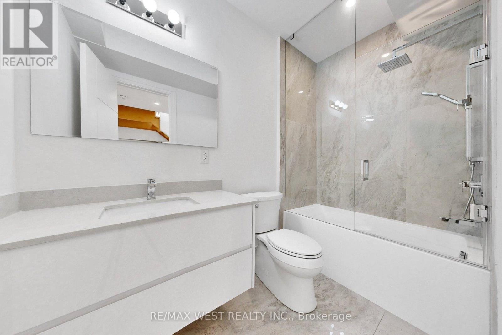 #3 2639R DUNDAS STREET W - Image 25
