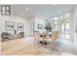 Foyer - 3 - 2639r Dundas Street W, Toronto, ON M6P1X9 Photo 10