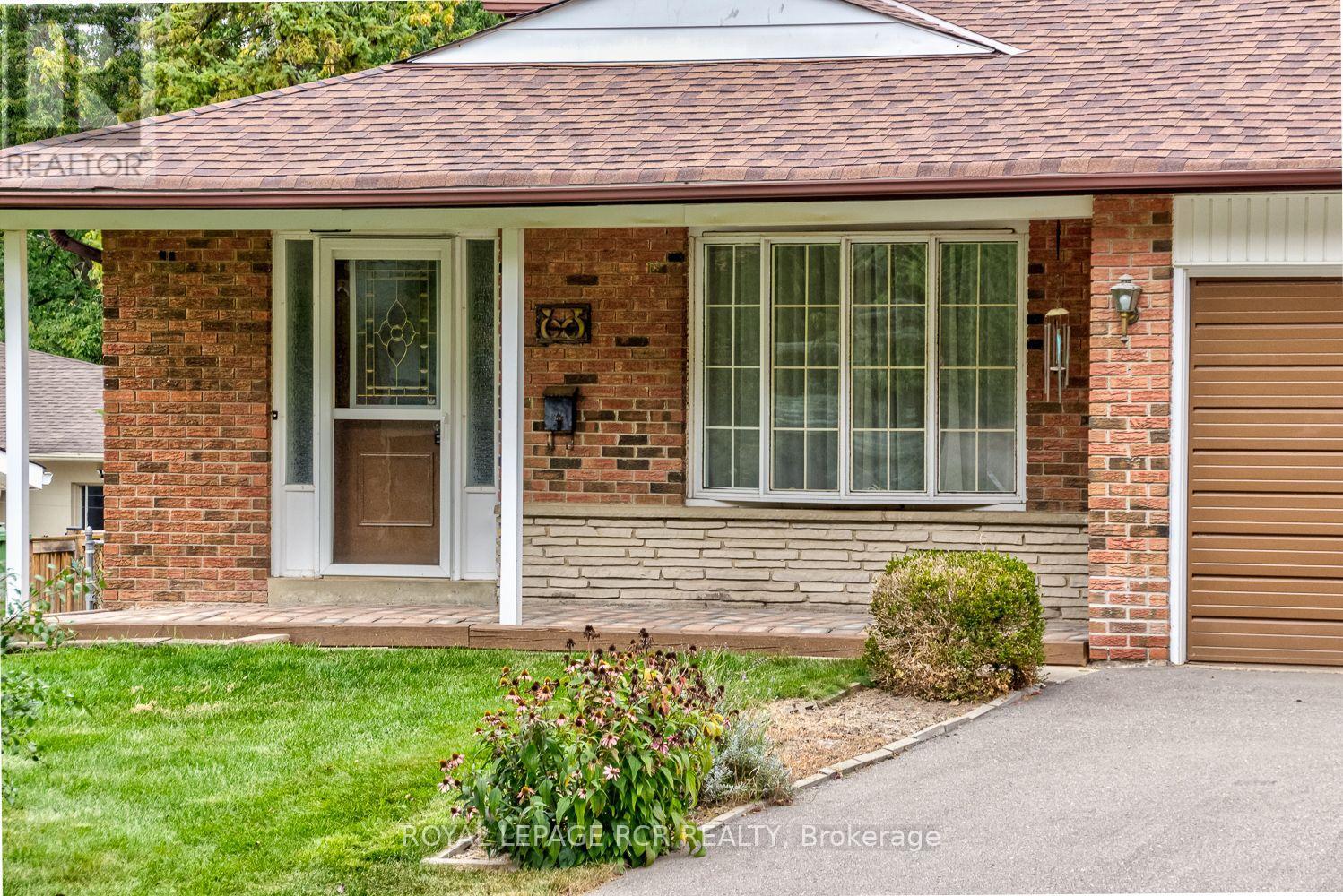 115 Meadowvale Court, Caledon, ON photo 2