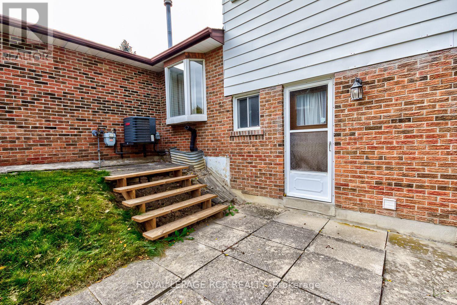 115 Meadowvale Court, Caledon, ON photo 31
