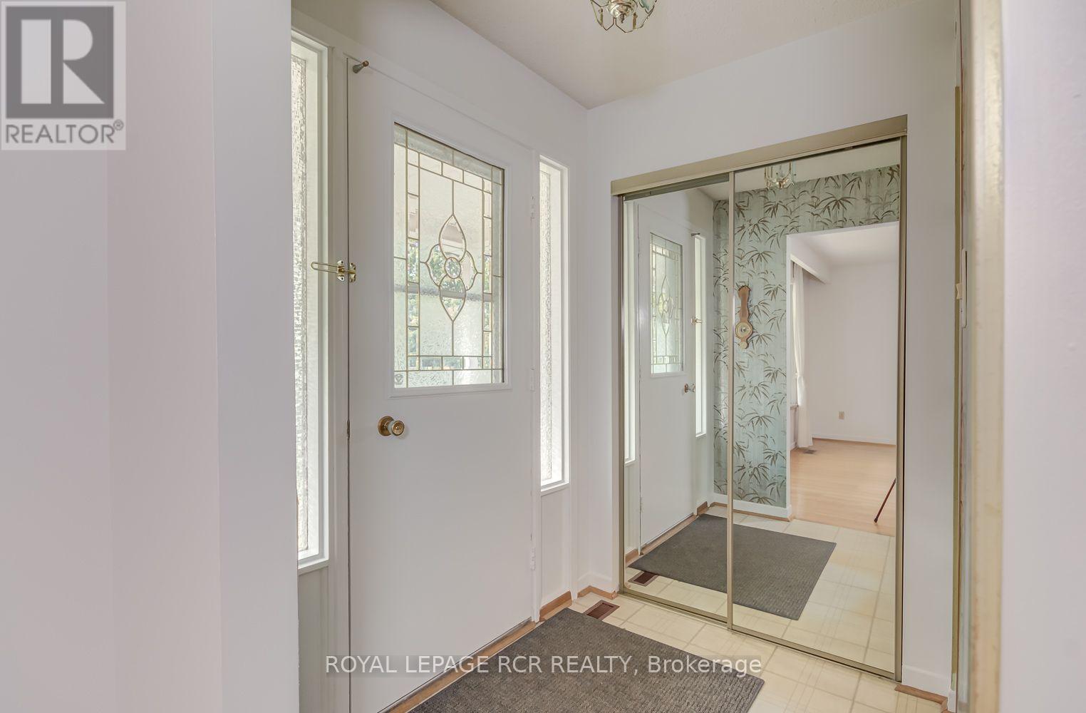 115 MEADOWVALE COURT - 4