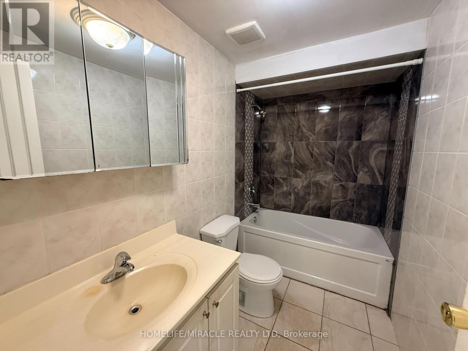 1 HUDSON DRIVE - 17