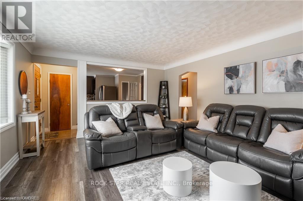 22 FERNWOOD CRESCENT, Hamilton (Hampton Heights) — photo 3