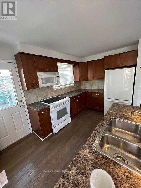 UPPER - 7 BELLEAU STREET, Hamilton (Stoney Creek Mountain) — photo 5