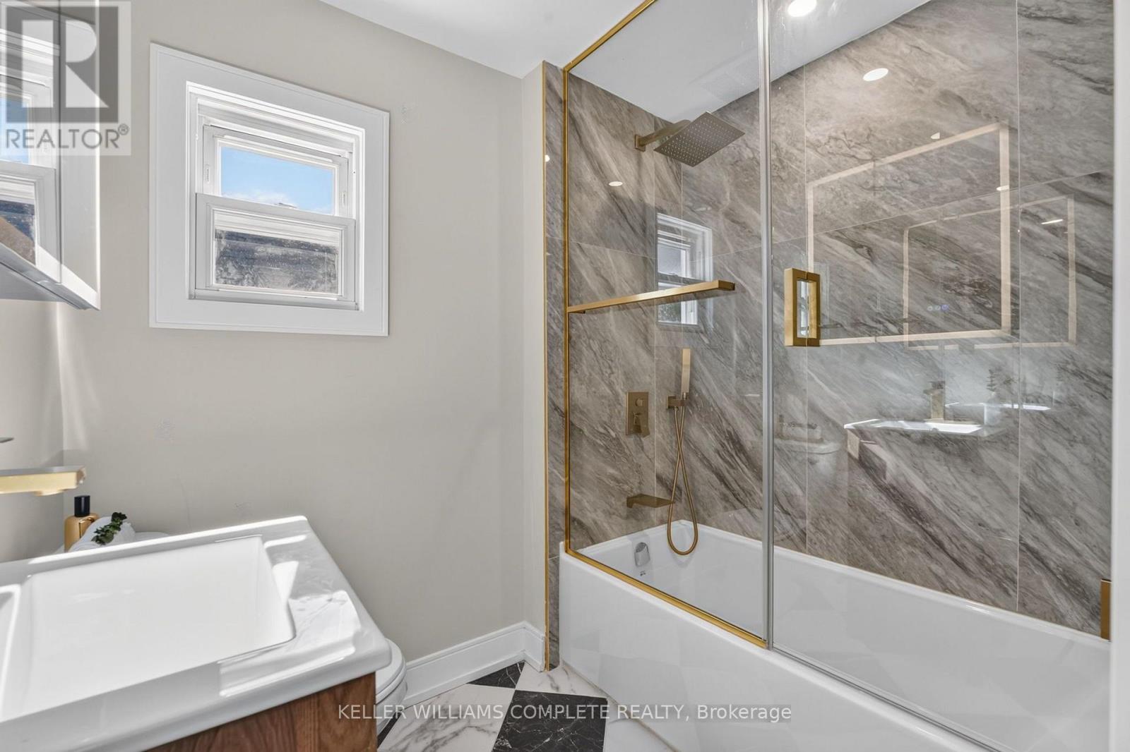 215 PALING Avenue, Hamilton, ON photo 30
