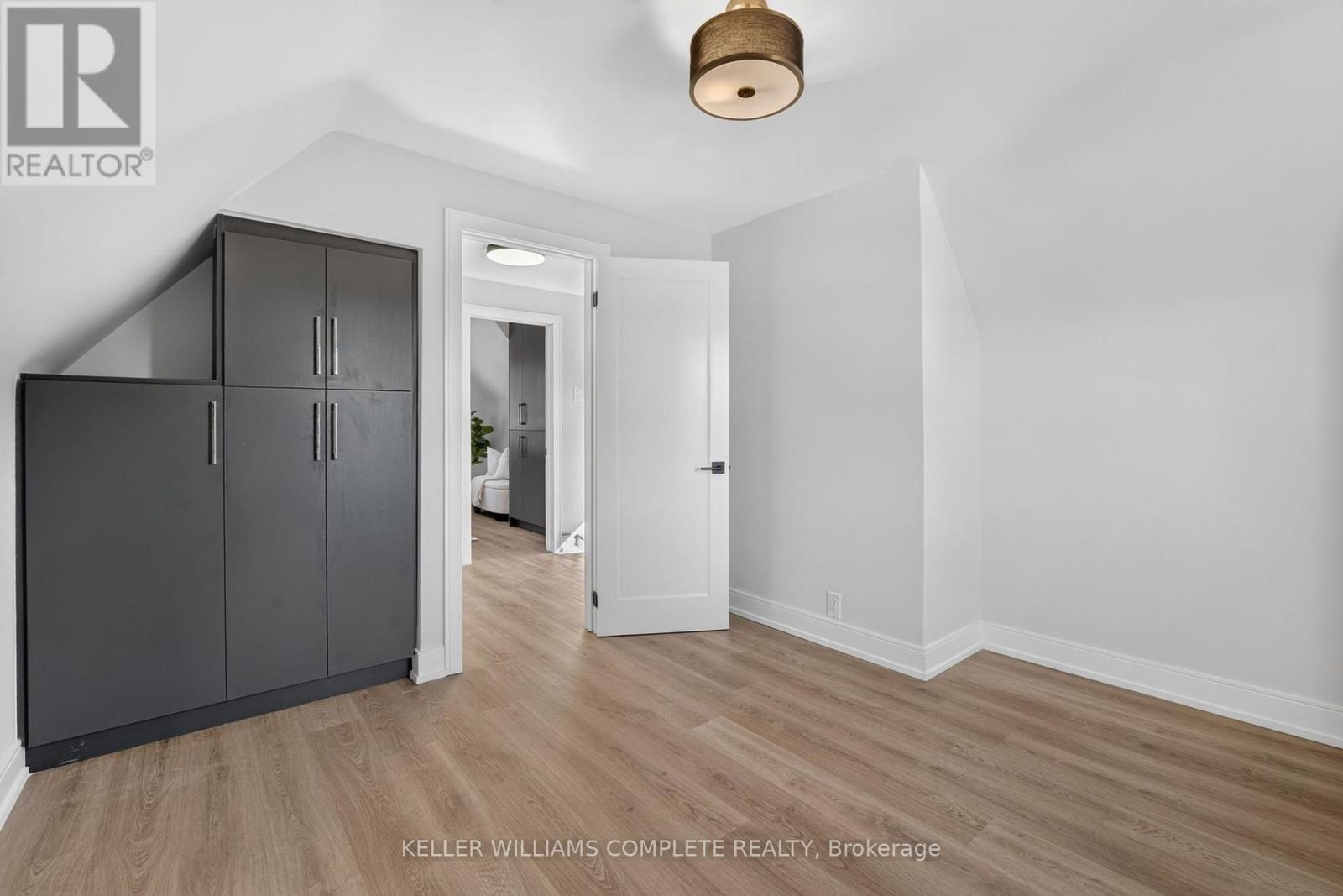 215 PALING Avenue, Hamilton, ON photo 32