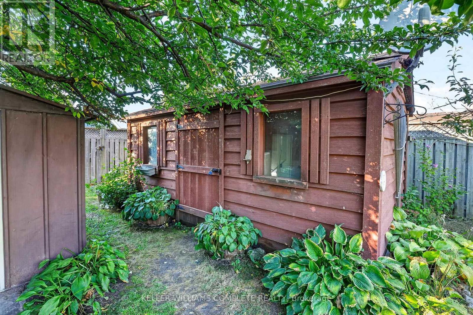 215 PALING Avenue, Hamilton, ON photo 48
