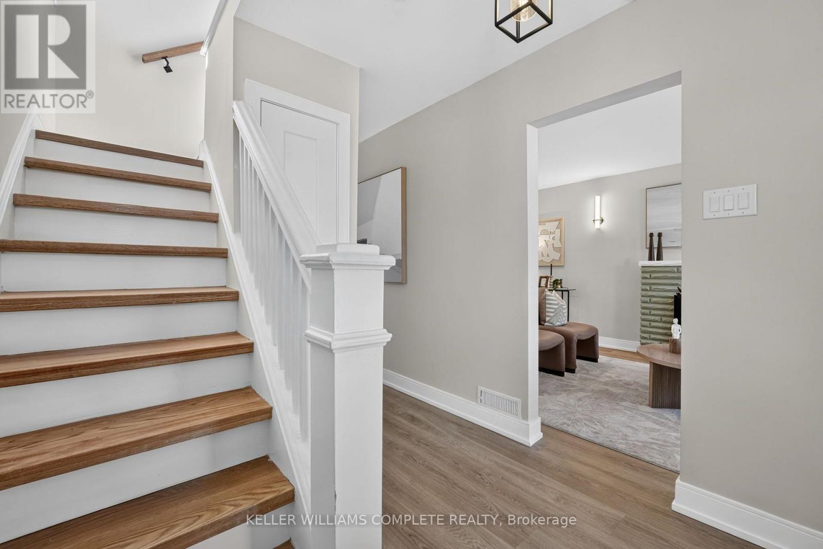 215 PALING Avenue, Hamilton, ON photo 5