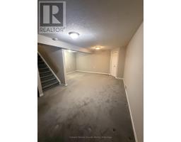 Laundry room - 9 - 2705 Kingsway Drive, Kitchener, ON N2C2T2 Photo 7