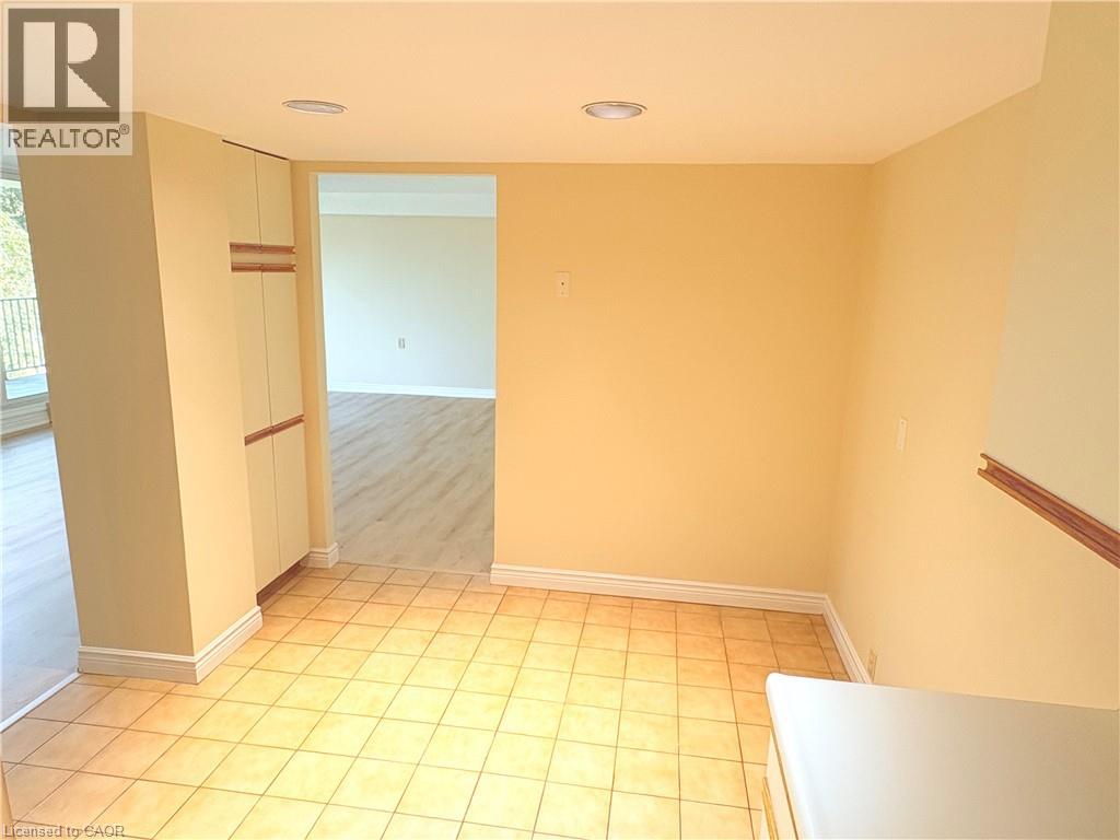 150 WILSON Street W Unit# 304, Ancaster — photo 6