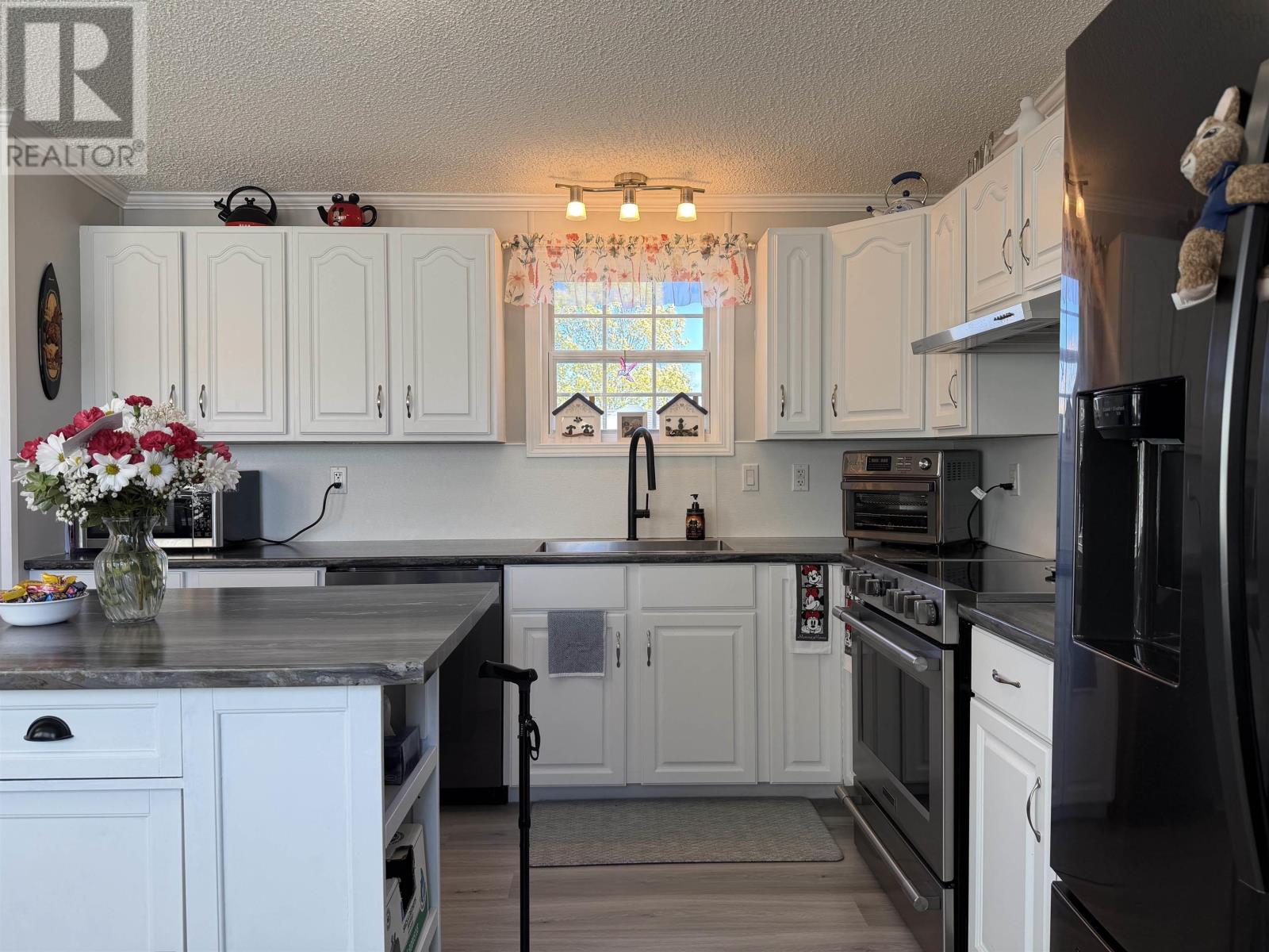 14 Ventura Avenue - Image 8