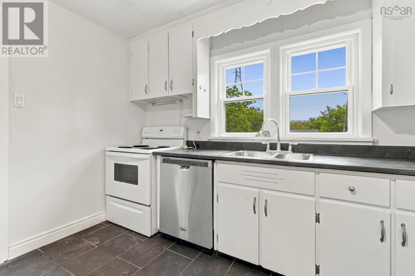 3194 Stanford Street - 22