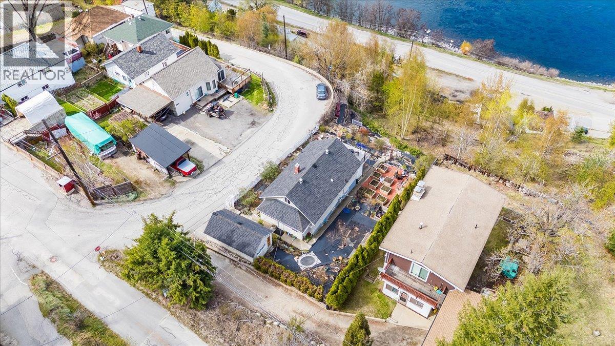 2257 Daniel Street, Trail