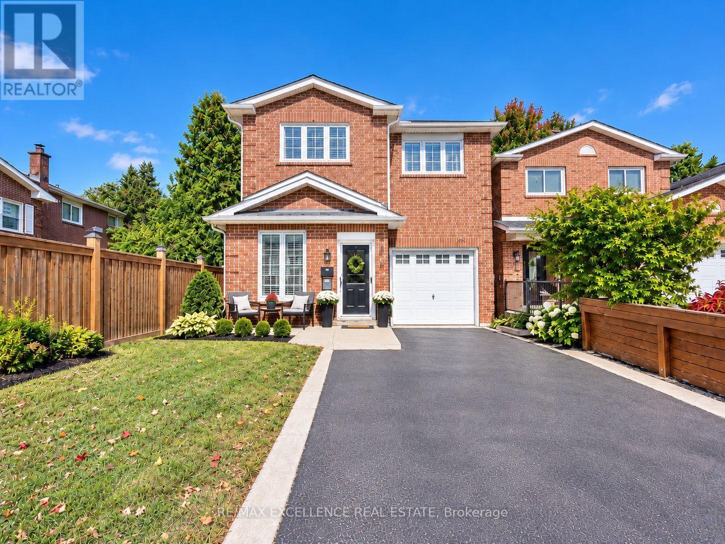 41 Trewartha Crescent, Brampton, ON photo 2