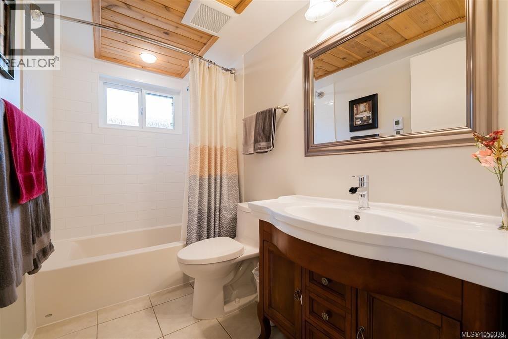 #4 1225 Centre Rd - 22