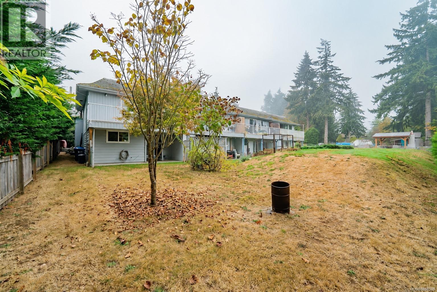 4 1225 Centre Rd, Qualicum Beach