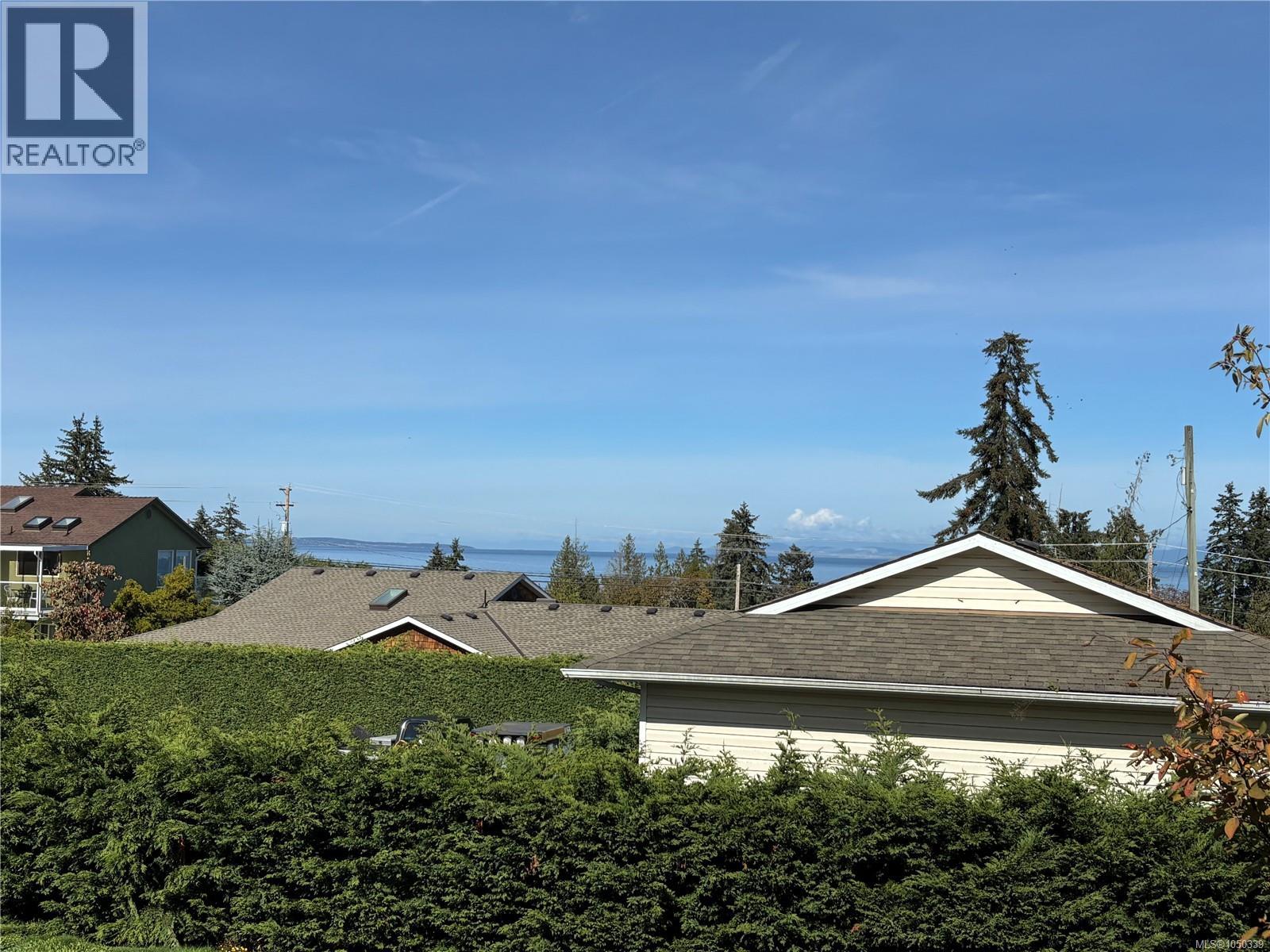 4 1225 Centre Rd, Qualicum Beach