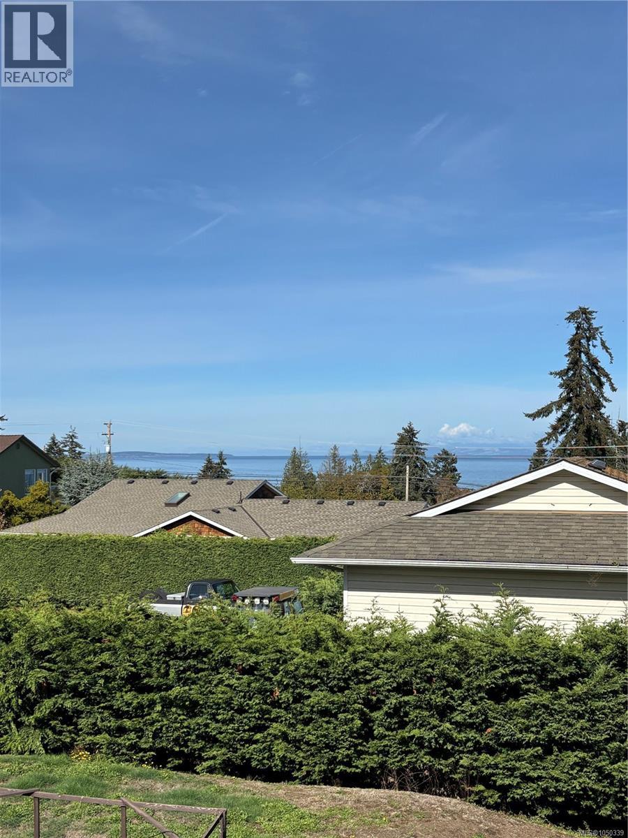 4 1225 Centre Rd, Qualicum Beach