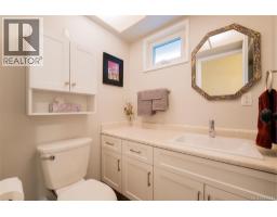 4 1225 Centre Rd, Qualicum Beach, BC V9K2G8 Photo 23