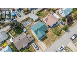 916 Thackeray Street, Warfield, BC V1R2C2 Photo 37