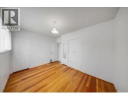 916 Thackeray Street, Warfield, BC V1R2C2 Photo 16