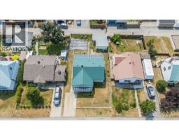 916 Thackeray Street, Warfield, BC V1R2C2 Photo 38
