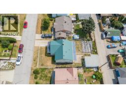 916 Thackeray Street, Warfield, BC V1R2C2 Photo 39